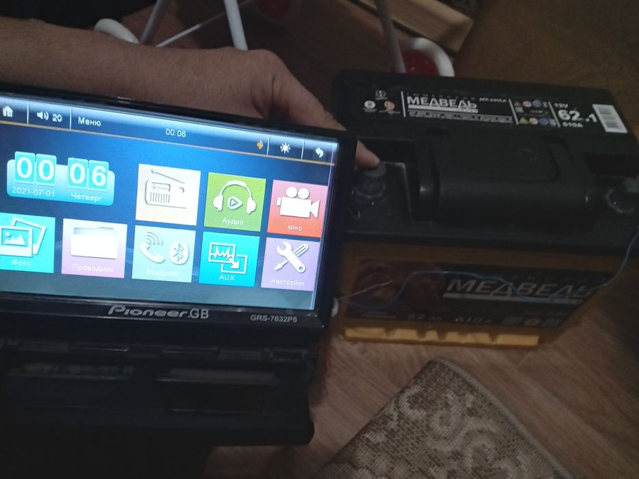 Продам  автомагнитолу