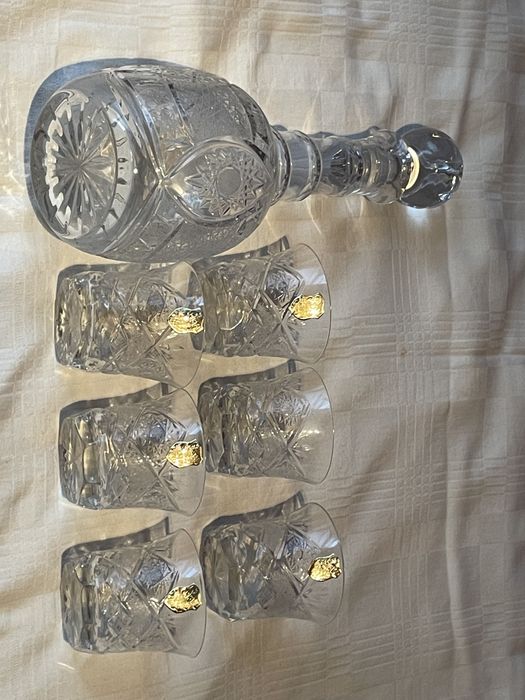 Carafa Cristal Vitrometan medias plus 6 pahare si 1 scrumiera