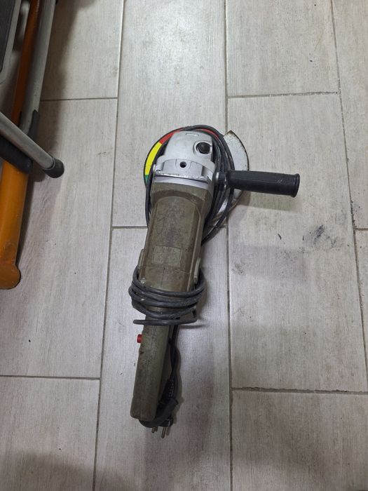 Болгарка б у в отличном состоянии