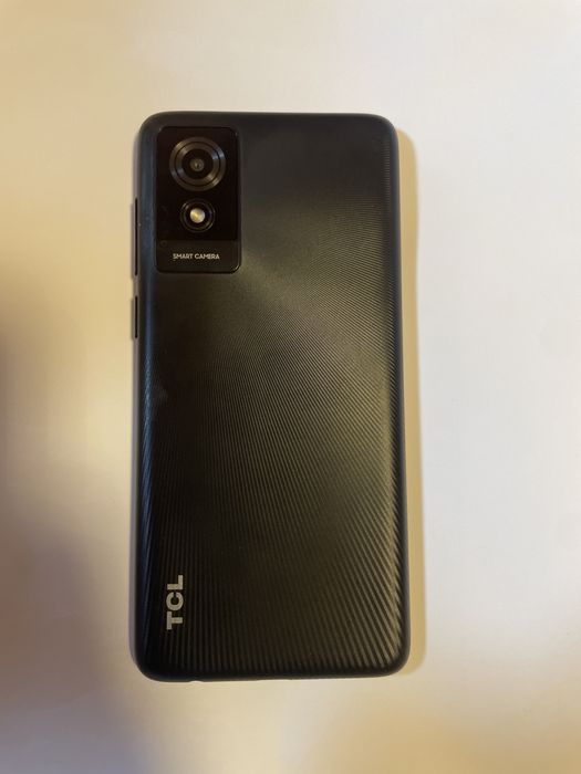 TCL 501  Inspire Greatness .6.0”,32 GB+2GB