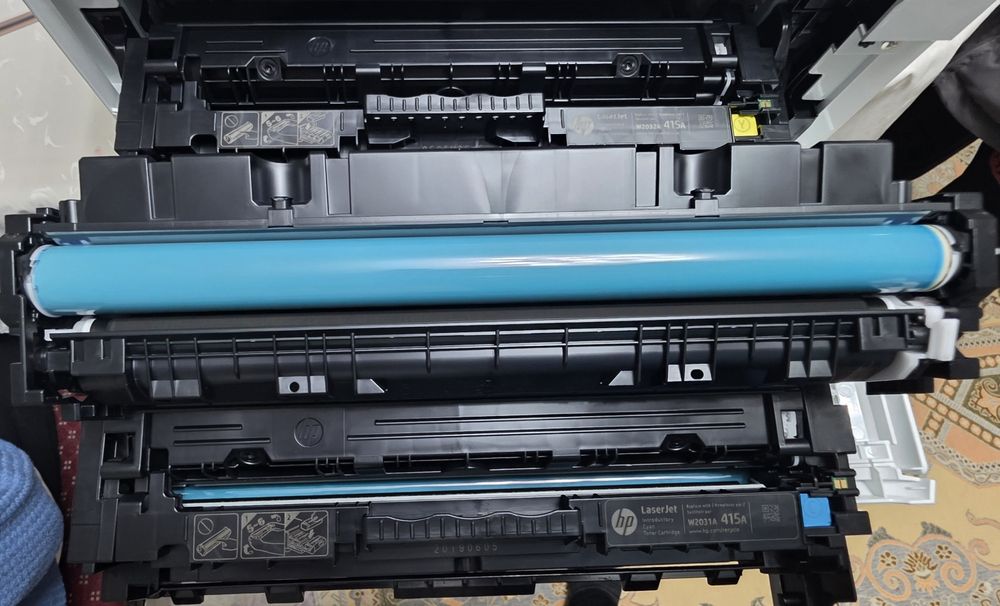 HP Color LaserJet Pro M454dn