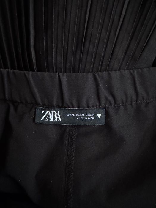 Zara мини пола с шорти