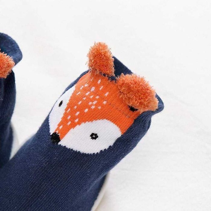 Детски чорапи с гумена подметка, различни номера и цветове