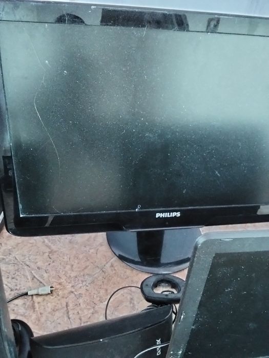 Продам все за 10 к, все рабочее.