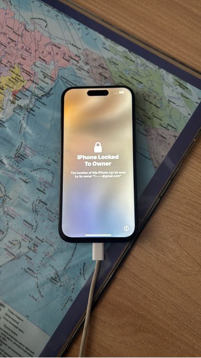iPhone 15 Pro 128 ГБ заблокированный