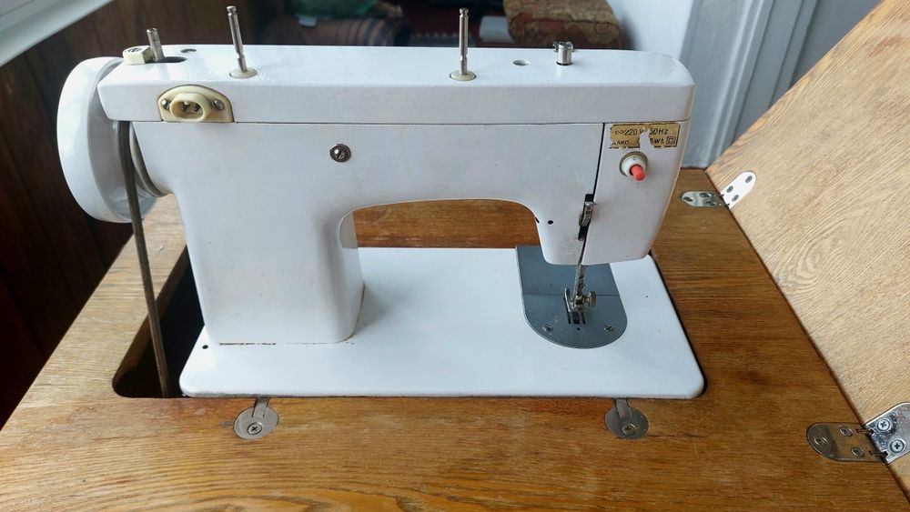 Чайка 142 М швейная машинка