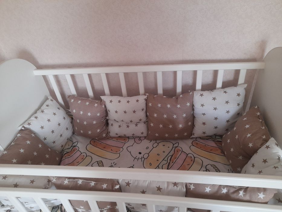 Продам детскую кроватку