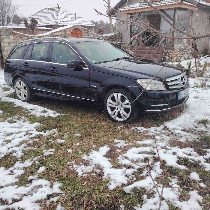 Продавам с всичко платено