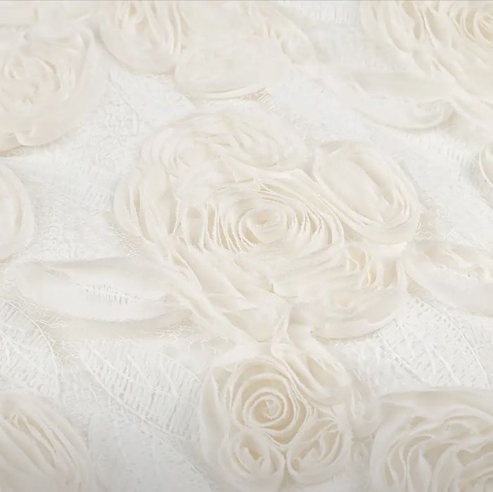 Платье черное на брительках