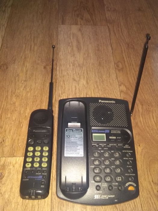 Продам радиотелефон Panasonic KX-TC1065BXB