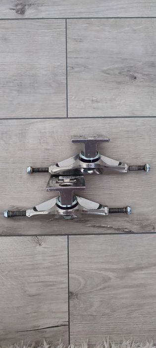 Axe Pentru Skateboard