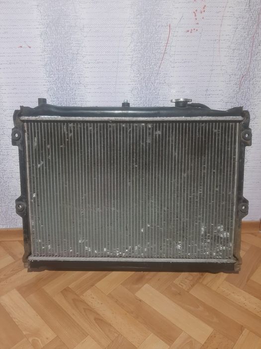 Продам радиатор охлаждения
