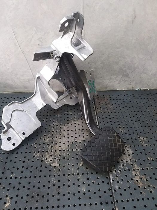 Pedala frana audi a4 b9 8w 8w1723140 8w1723117b