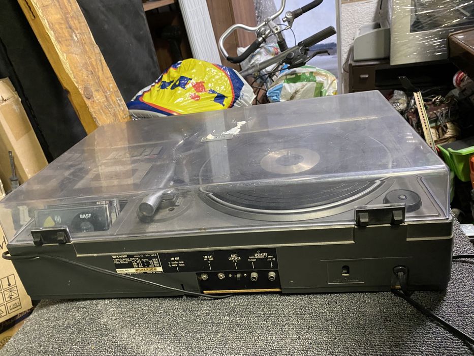 Грамофон Sharp ретро