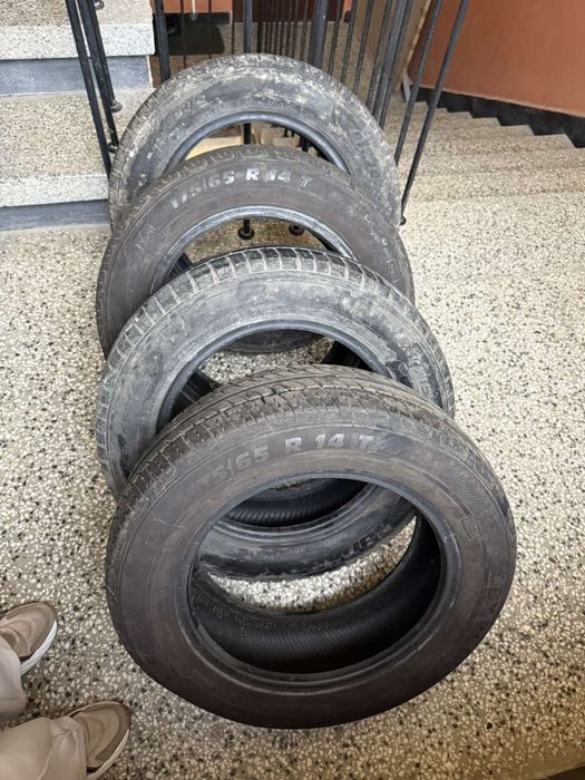 Гуми 175/65/14 използвани