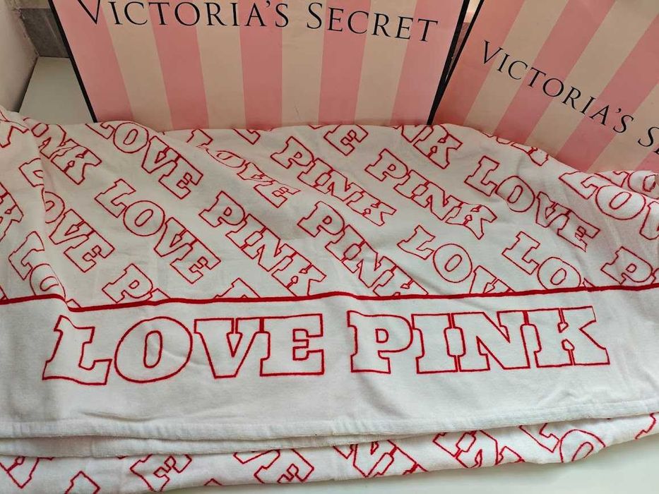 Victoria's Secret оригинални кардхолдъри/портмонета/ несесери/чанти