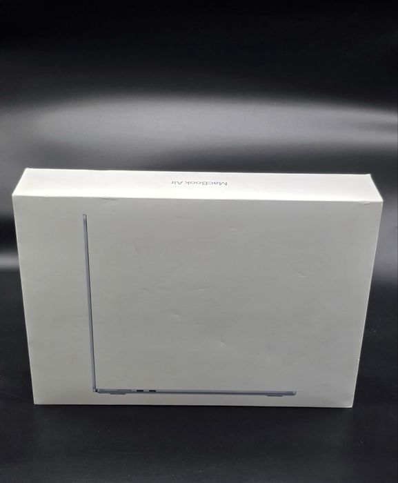 Macbook Air 13" M4  24 RAM  512 GB  2025 NOU Sigilat  Garantie