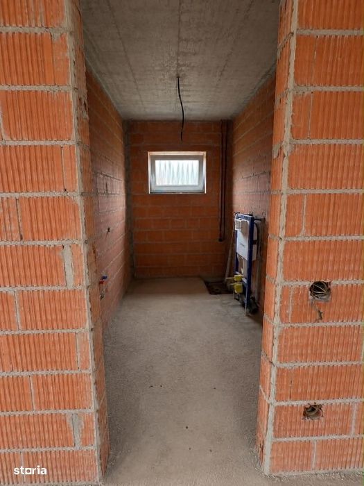 Casă la roșu de vânzare | 182 mp utili | Teren 550 mp