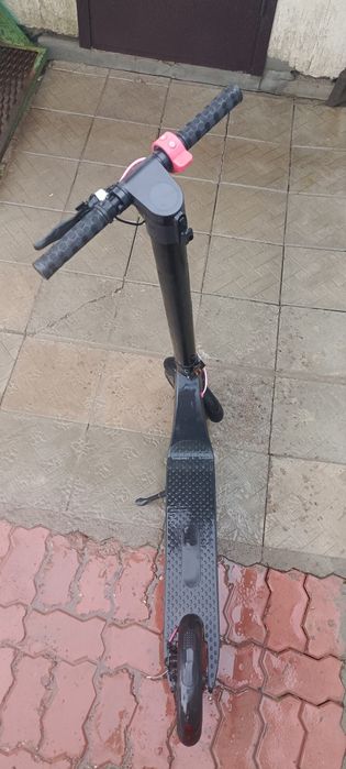 Продам самокат б/у на запчасти