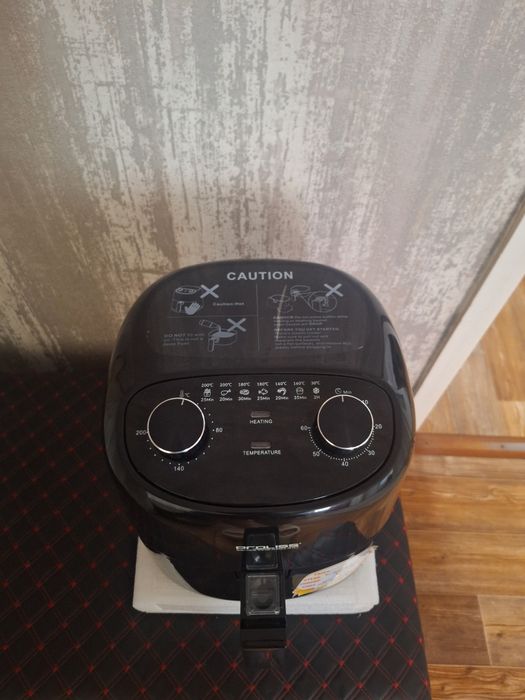 Аэрогрильница в отличном состоянии