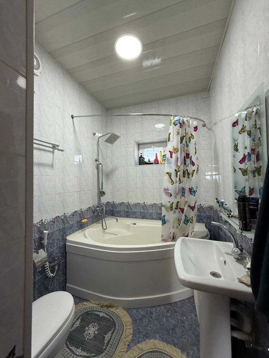 Продается дом 6-соток М.Улугбекский р-н Янги Узбекистан