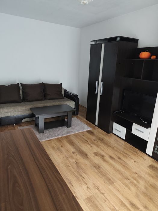 Apartament de închiriat