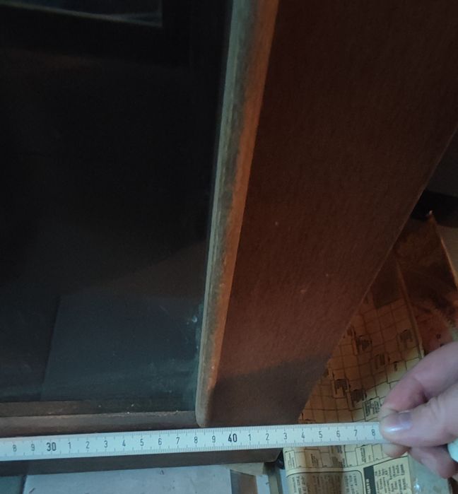 Шкаф с огледален гръб