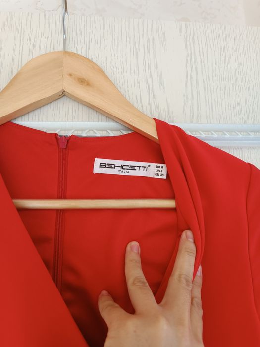 Продам платья от 3500