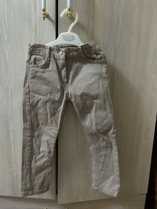 Продается платья для девочек