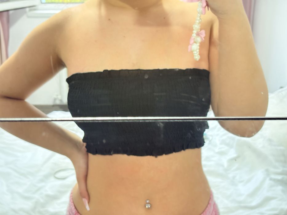 top negru scurt
