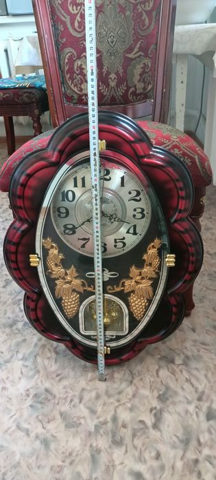 Продам настенные часы
