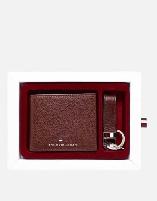 Оригинален комплект Tommy Hilfiger