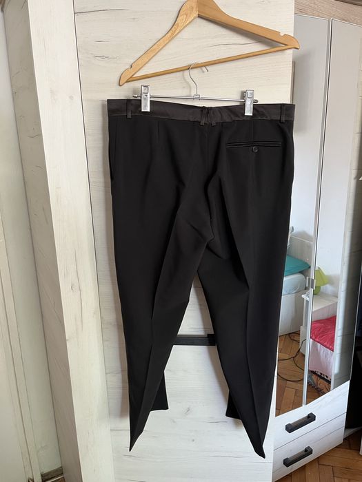 Pantaloni barbati stofa 50% lana marimea 58 purtati o singura data