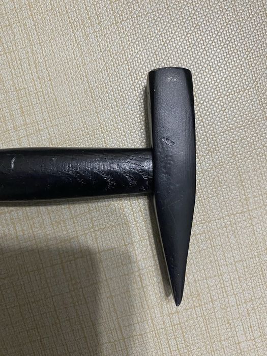 Молоток слесарный