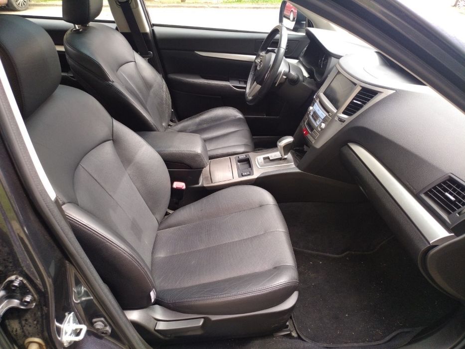 Subaru Legacy 2.5 i ,Реални 215К км.