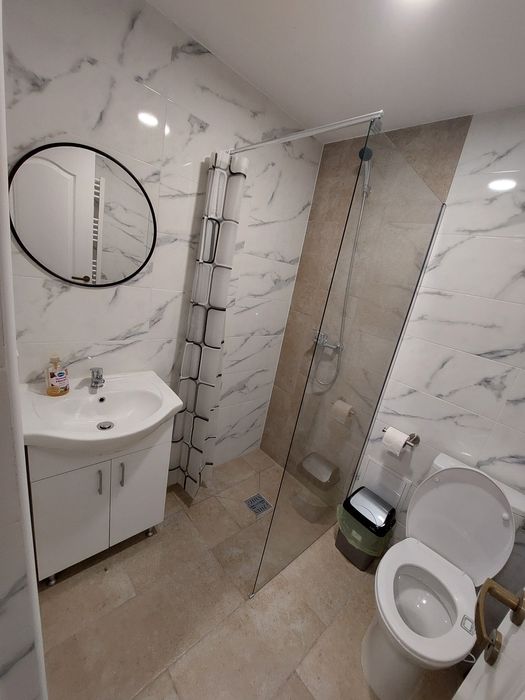 Inchiriez garsoniera în Bacău, str. Bucegi, bloc renovat 2023.