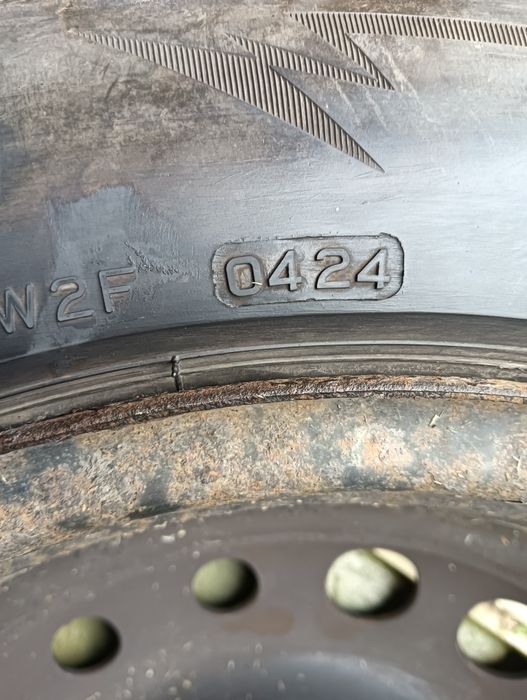 Roți jante și cauciucuri iarnă Ford