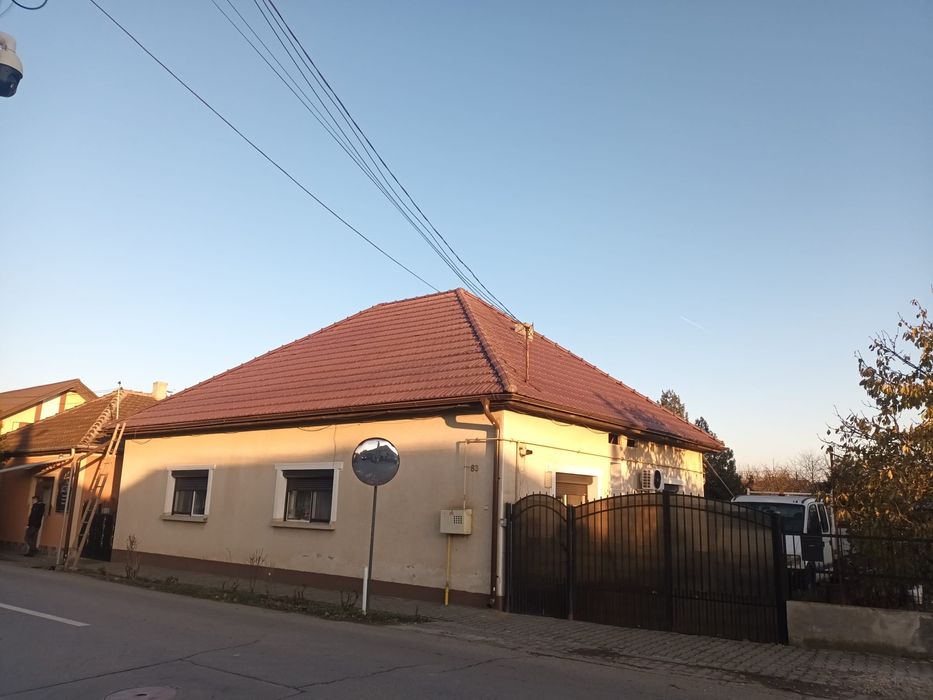 Acoperișuri și reparații de urgență