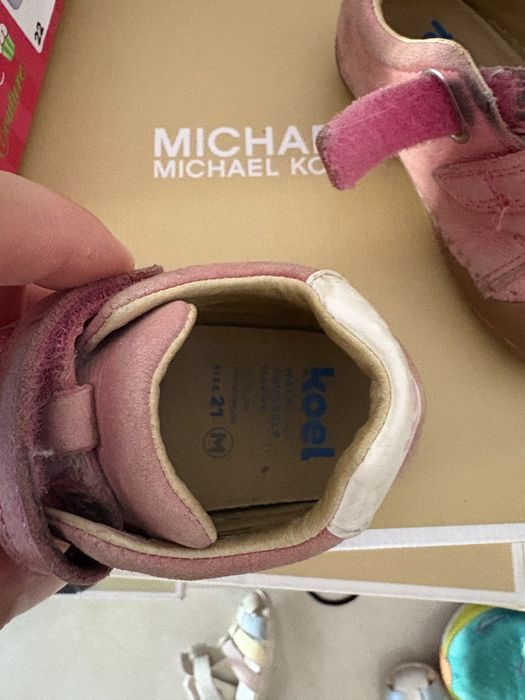 Papucei barefoot pentru marimea 21