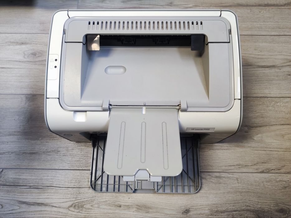 Принтер HP LaserJet P1002 лазерен принтер за офис/дом  laser printer