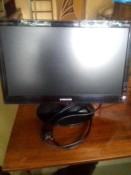Монитор SUMSUNG 22"