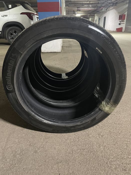 Продам резину 245/45/20