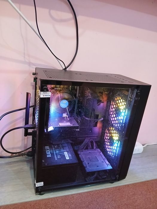 компютър DESKTOP-8AV60EC