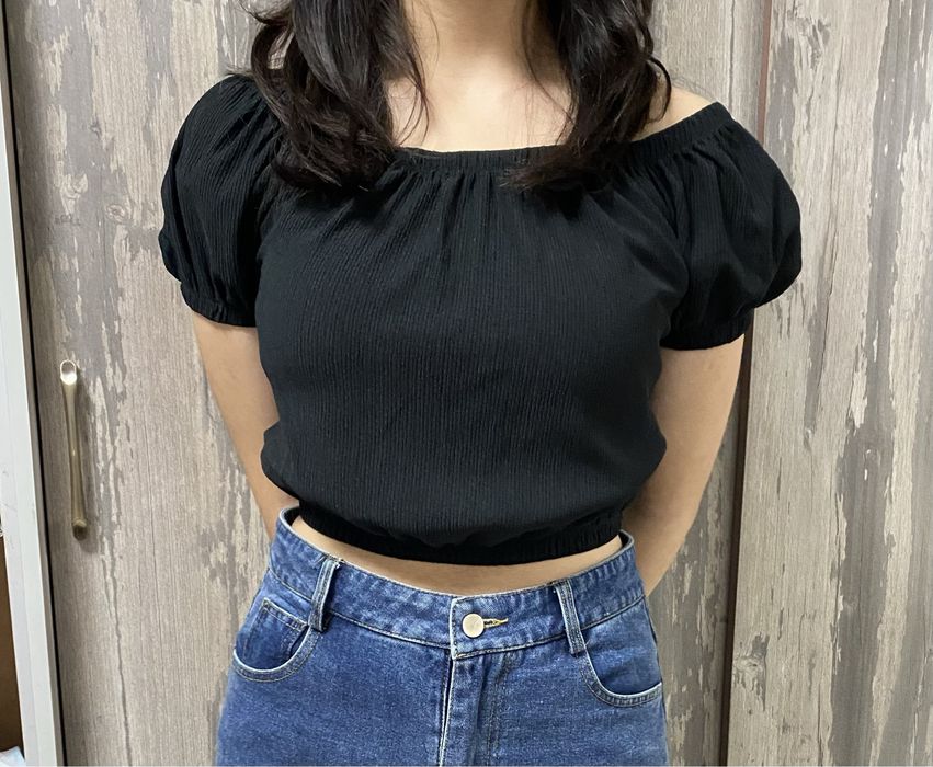 Укороченный топ крестьянка