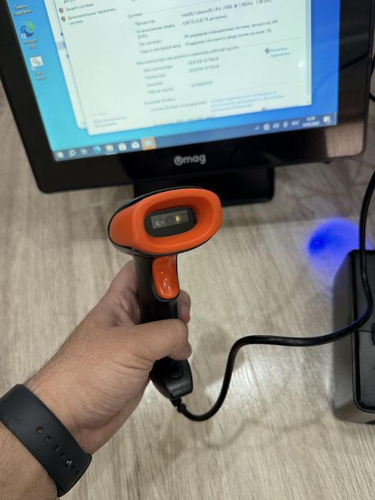 Моноблок Новый POS Umag сенсор 4gb оперативка 64бит SSD