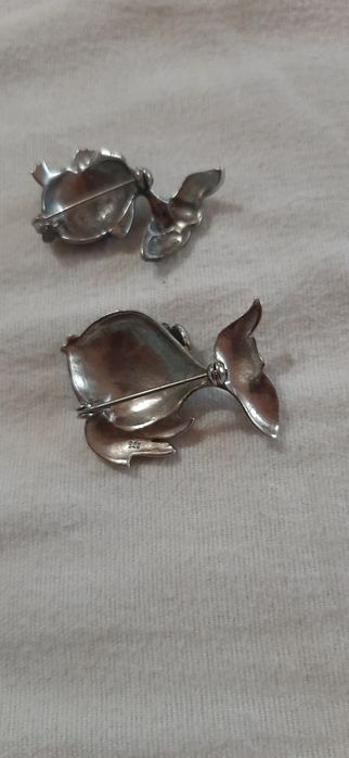 Broșe pestisor argint