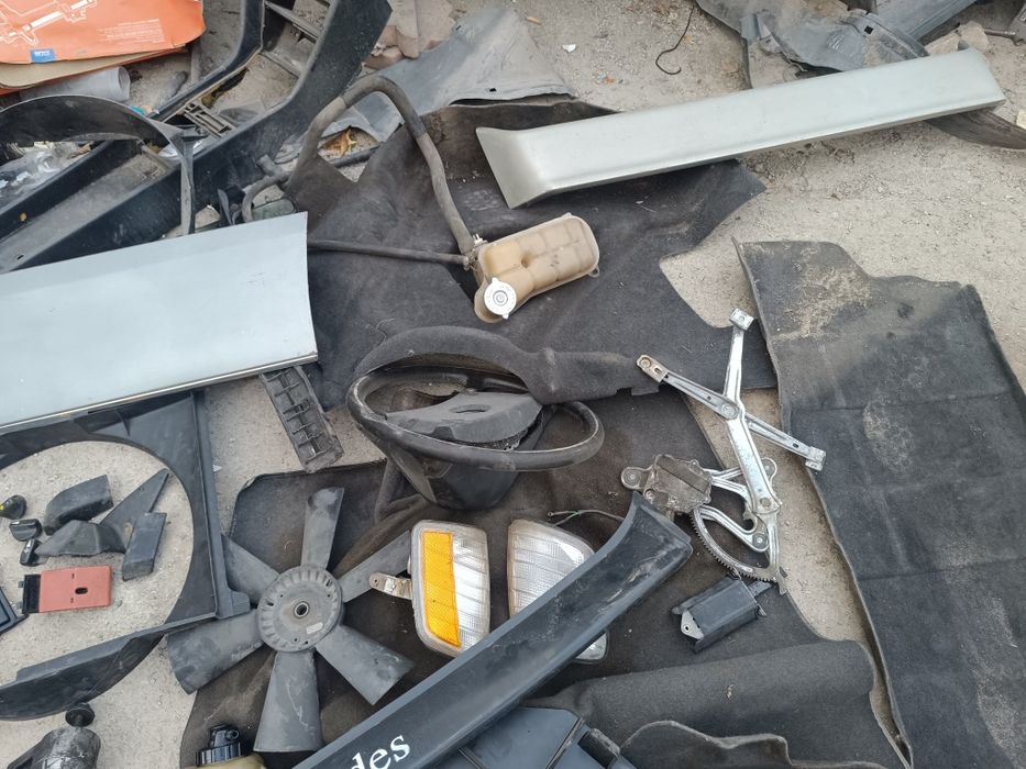 Мерседес W124 разбор запчасти