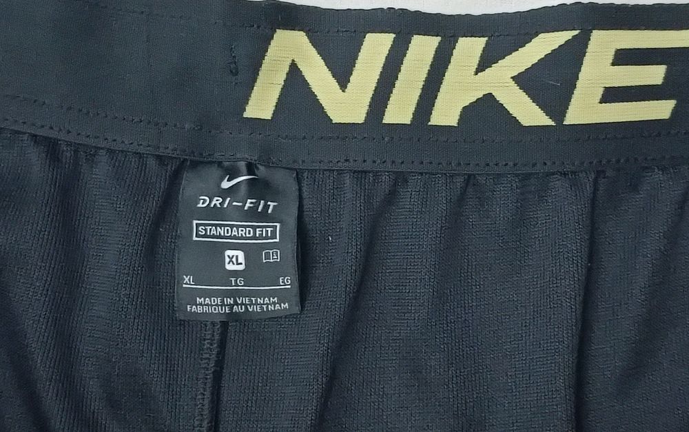 Nike DRI-FIT Shorts оригинални гащета XL Найк спорт фитнес шорти