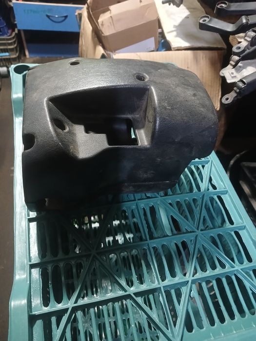 Кожух на руль Тоета Карина Е