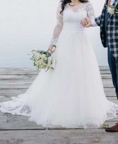 Rochie mireasa marimea S